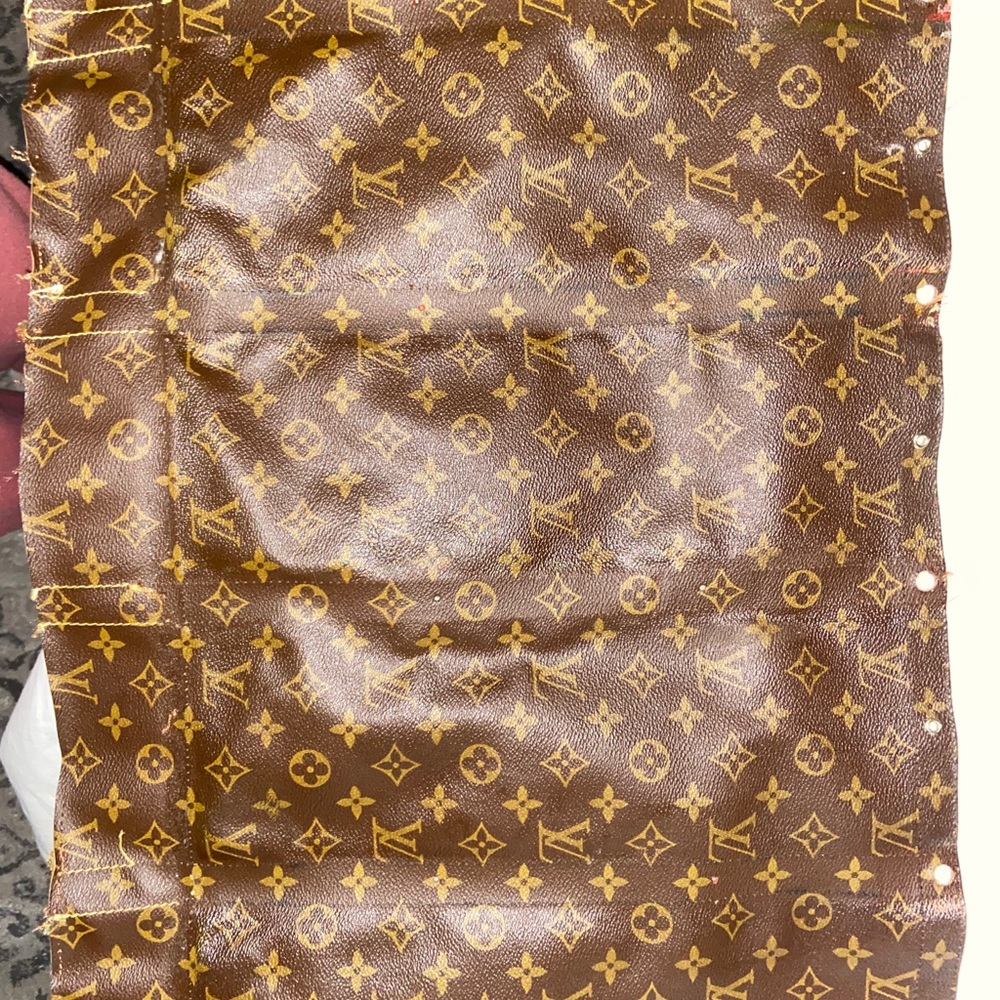 Genuine 32” Louis Vuitton Canvas